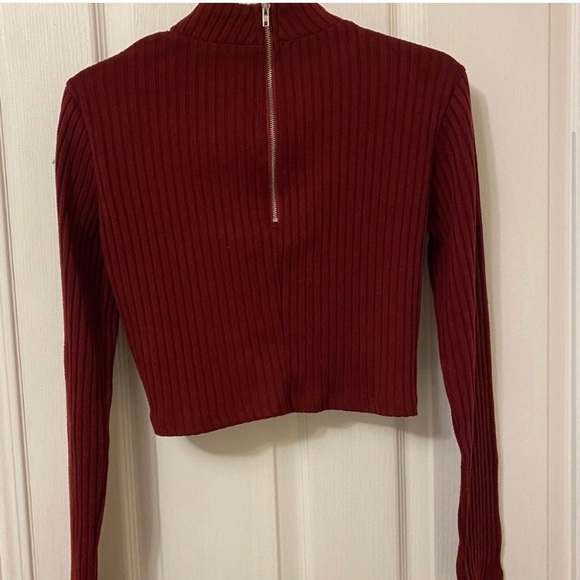 Three long sleeve crop tops - Picture 7 of 7